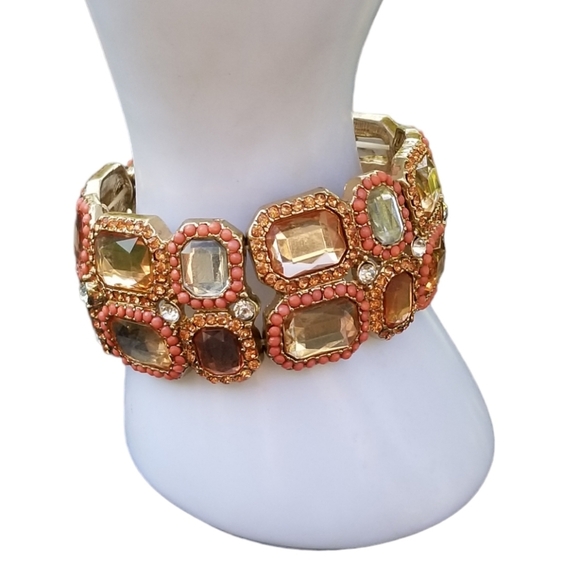 VINTAGE PEACH & CHAMPAGNE COLORED RHINESTONE STRETCH BRACELET - Picture 2 of 5